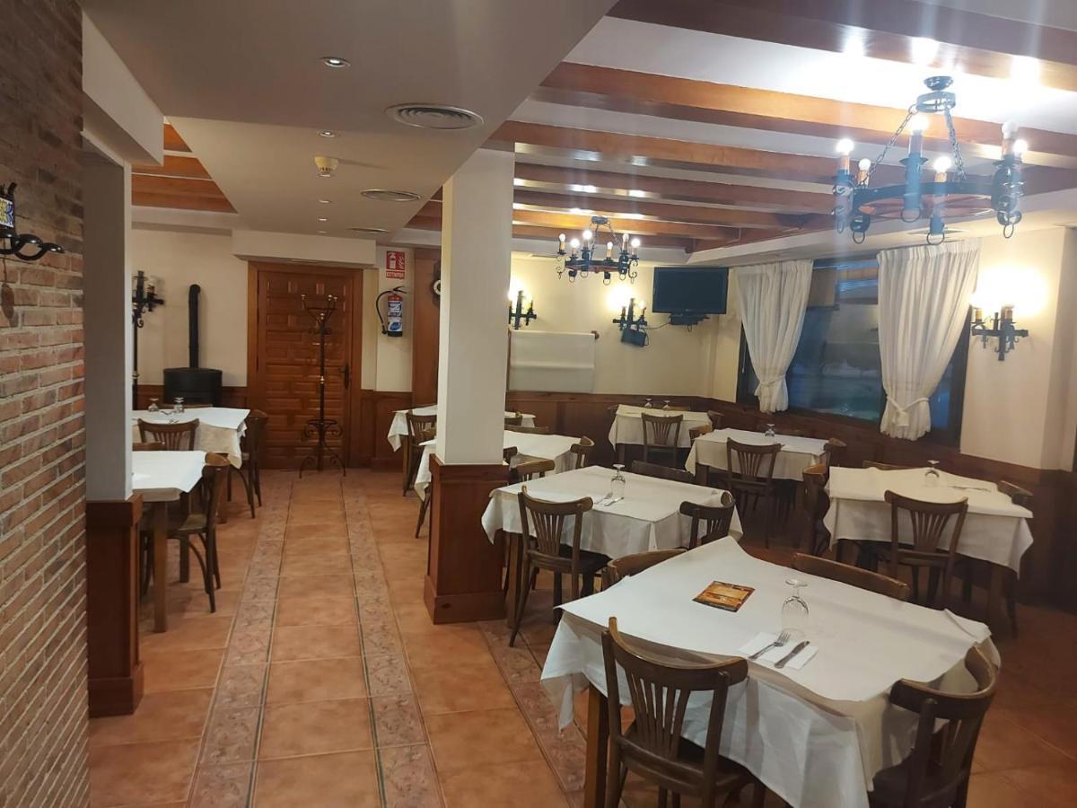 Hostal Linares Villanueva de Argano Екстер'єр фото